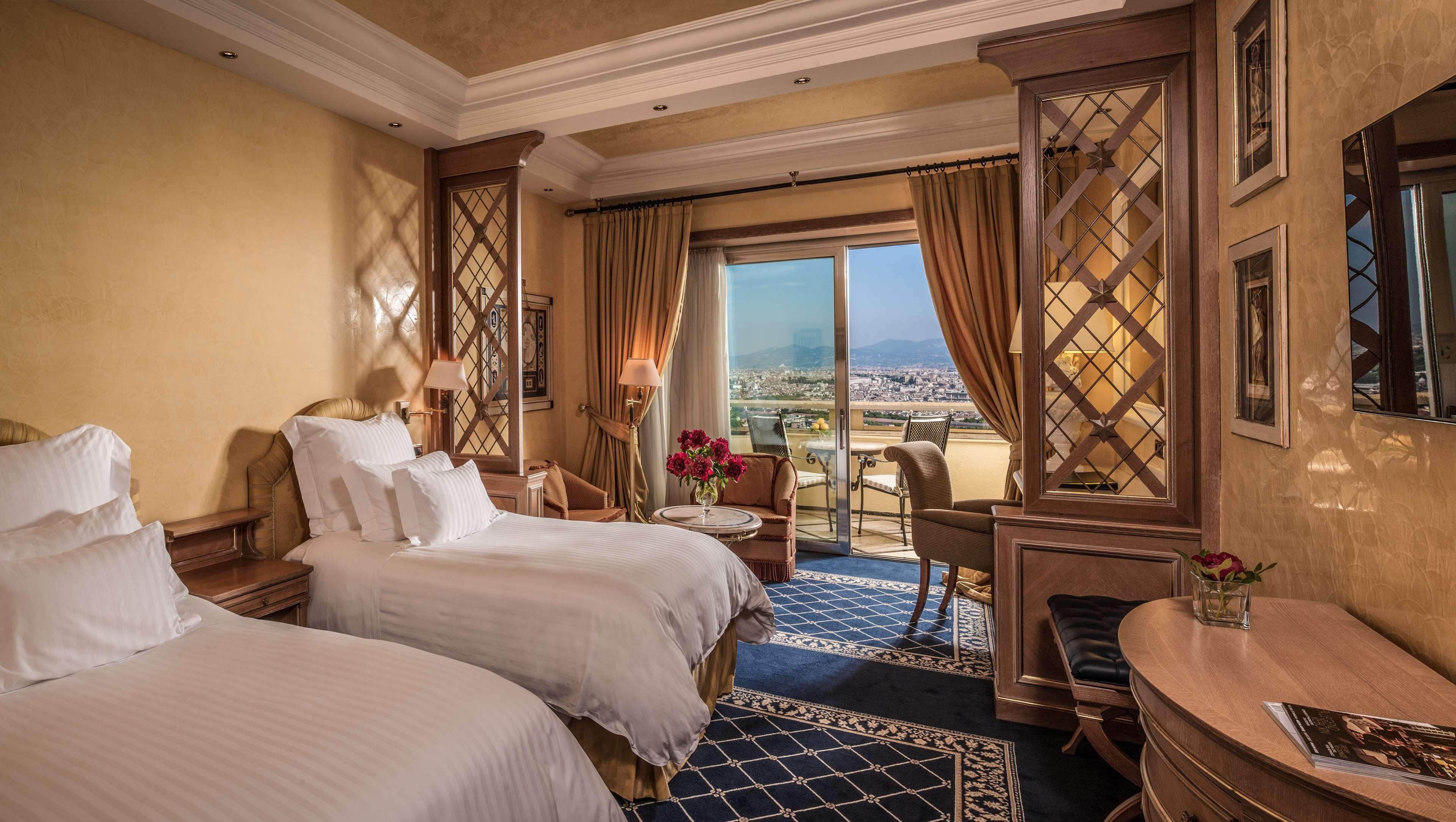 Rome Cavalieri, A Waldorf Astoria Hotel Esterno foto Deluxe Room