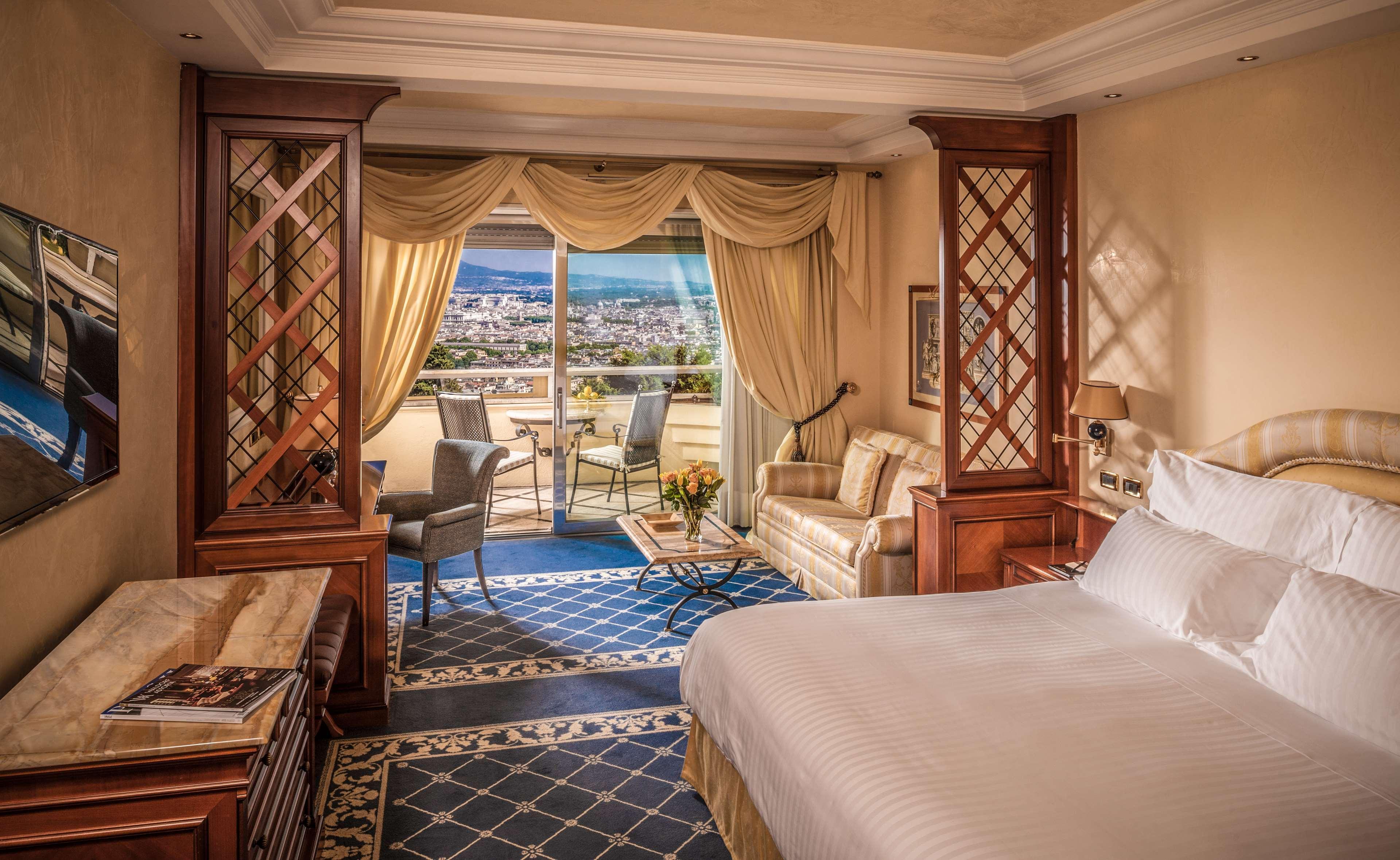Rome Cavalieri, A Waldorf Astoria Hotel Esterno foto Deluxe Room